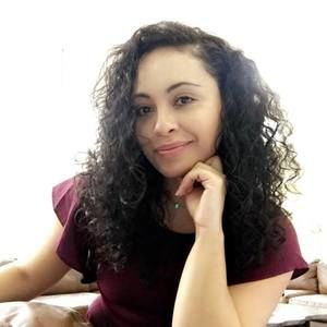 Meet your Posher, Alejandra